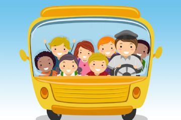 Pullman giallo con bambini e autista